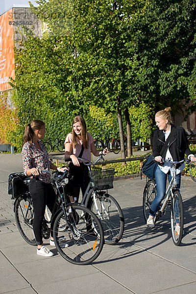 lächeln  radfahren  Student  Universität