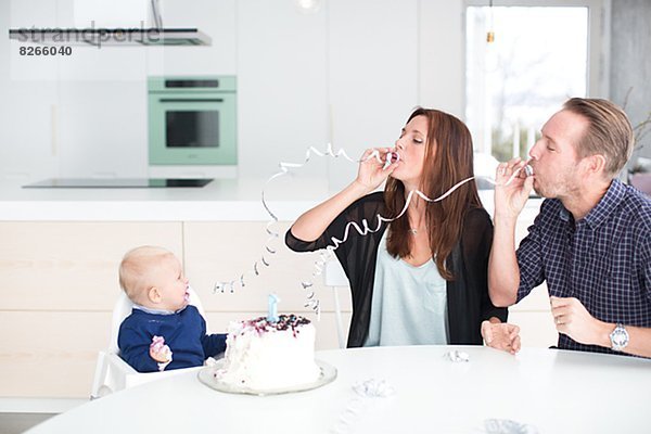 Fest  festlich  Sohn  Menschliche Eltern  Geburtstag