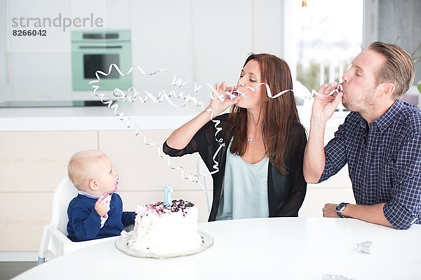 Fest  festlich  Sohn  Menschliche Eltern  Geburtstag