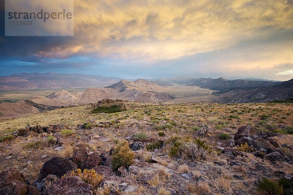 nahe  beleuchtet  Berg  Wolke  Sonnenuntergang  Sturm  dramatisch  hoch  oben  Ignoranz  Nevada  Bildschirm  Osten  Kalifornien