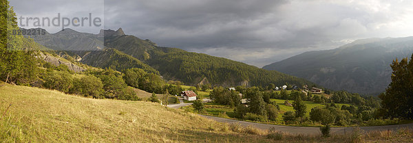 Dorf Allos im Val d´Allos  Alpes-de-Haute-Provence  Frankreich