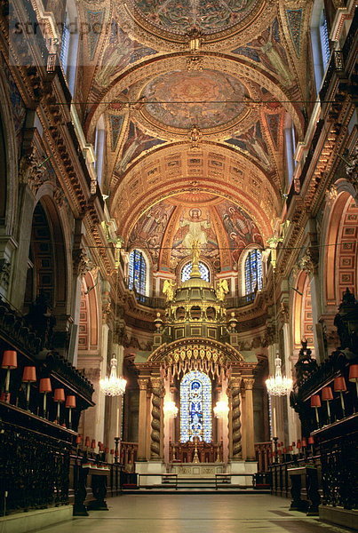 Zaunkönig  Troglodytes troglodytes  London  Hauptstadt  Innenaufnahme  Architekt  Kathedrale  St. Pauls Cathedral  Design  Kolumbusstatue  England