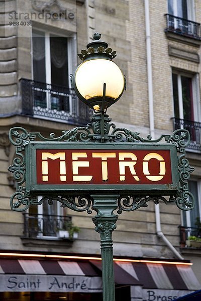 Paris  Hauptstadt  Frankreich  Metroschild