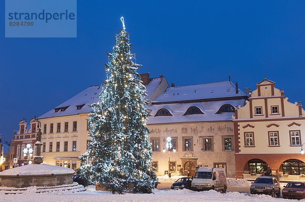 Europa  bedecken  Baum  Gebäude  Weihnachten  Tschechische Republik  Tschechien  Renaissance  Schnee