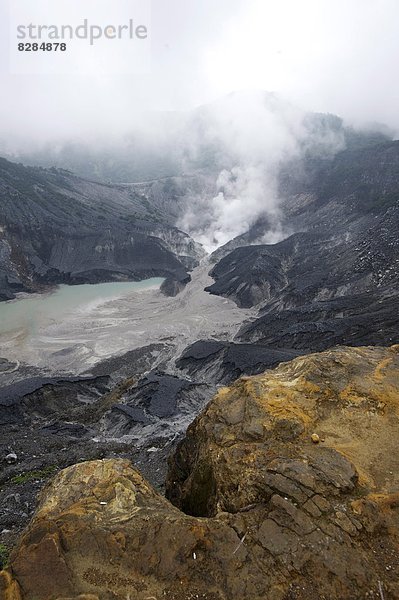 Wolke  Wärme  aufwärts  Wasserdampf  Vulkan  Berg  Südostasien  Krater  Asien  Indonesien  Java