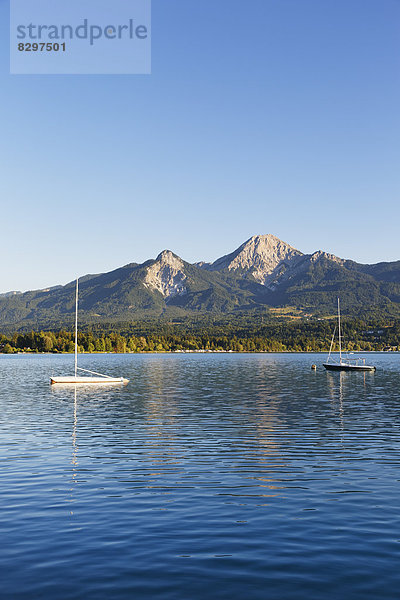 Österreich  Kärnten  Karawanken  Faaker See mit Mittagskogel