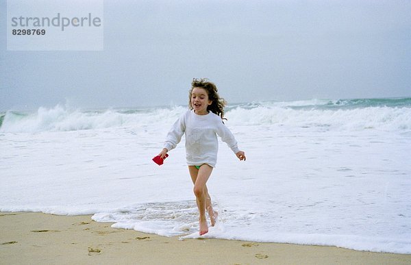Frankreich  Urlaub  Meer  8  Mädchen  alt  Jahr