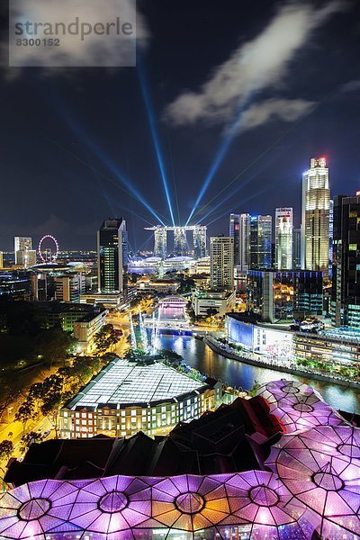 Skyline  Skylines  über  Entertainment  Großstadt  Fluss  Kai  Ansicht  Erhöhte Ansicht  Aufsicht  heben  Südostasien  Asien  Ortsteil  Singapur