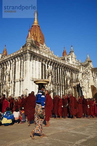 Mond  Festival  fünfstöckig  Buddhismus  Mönch  Myanmar  Asien  voll  Prozession