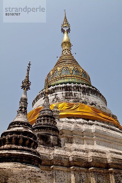 Chedi des Wat Buppharam  Chiang Maim  Thailand  Asien