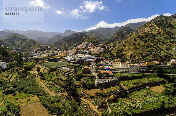 Town of Vallehermoso  from the Mirador Almendrillo