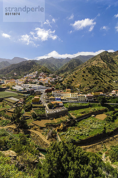 Town of Vallehermoso  from the Mirador Almendrillo