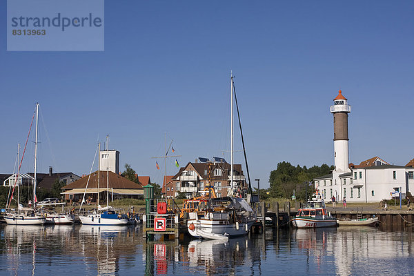 Hafen und Leuchtturm