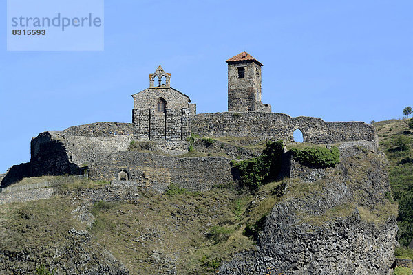 Schloss und Kapelle von Saint-Ilpize