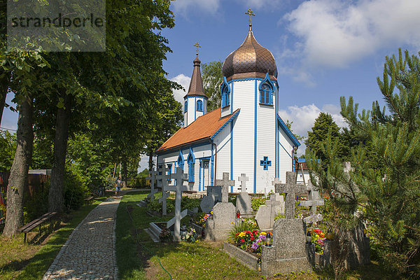 Russisch-orthodoxe Kirche mit Zwiebelturm  eine im Stil altbyzantinischer Sakralbauten errichtete Holzkirche