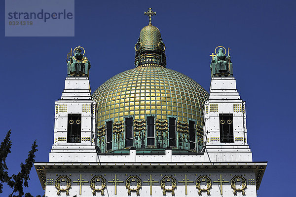 Kuppel der Spitalkirche St. Leopold am Steinhof  rechts der Prediger Severin  links St. Leopold  von 1904 bis 1907 nach Entwürfen von Otto Wagner gebaut  bedeutendstes Bauwerk des Wiener Jugendstils