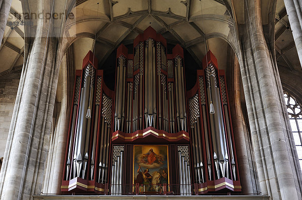 Rieger-Orgel  1997 fertiggestellt  in der spätgotischen dreischiffigen Hallenkirche vom Münster St. Georg  1499 beendet