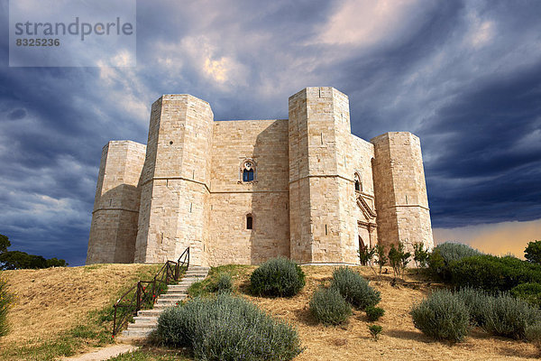 Castel del Monte  eine achteckige mittelalterliche Burg