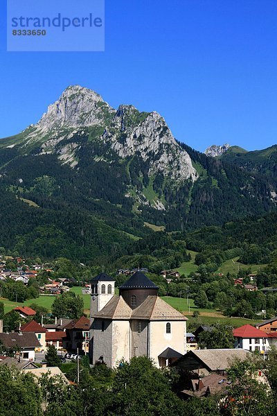 Wasserrand Berg Sommer Wald See Kirche Dorf Alpen Boden Fußboden Fußböden Genf