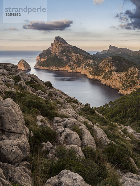 Abend Beleuchtung Licht Landschaft Küste Kap Formentor Balearen Balearische Inseln Mallorca Spanien