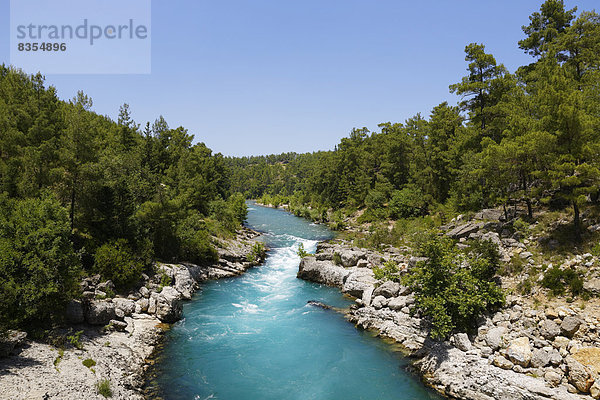 Fluss Köprüçay  Taurusgebirge  Köprülü-Kanyon-Nationalpark  Provinz Antalya  Türkei