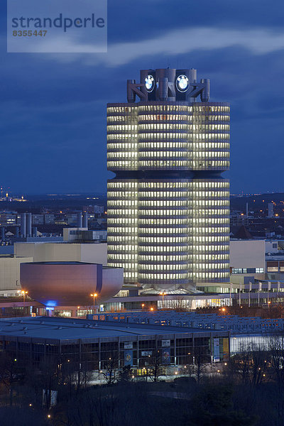 BMW-Hochhaus und Museum  München  Bayern  Deutschland