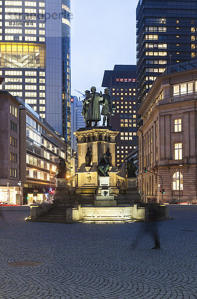 Deutschland  Hessen  Frankfurt  Gutenberg-Denkmal am Rossmarkt