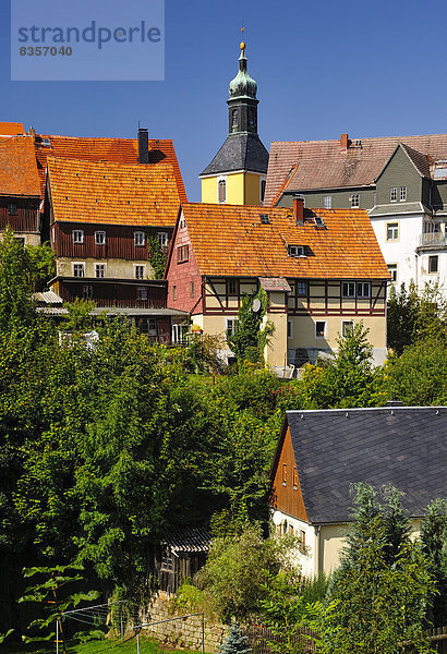 Deutschland  Sachsen  Hohnstein  Stadtbild mit Pfarrkirche