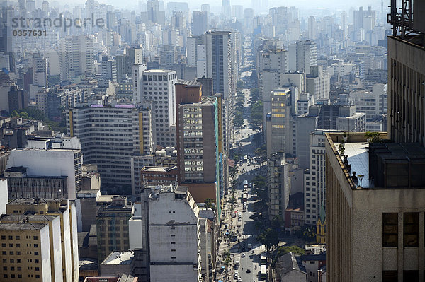 Brasilien  Sao Paulo  Wolkenkratzer  Avenida Sao Joao