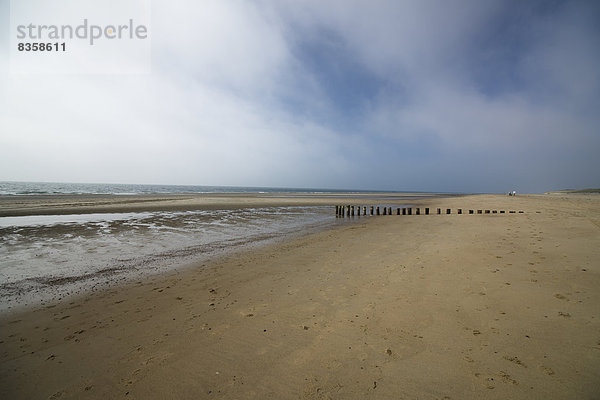 Niederlande  Holland  Zeeland  Westenschouwen  leerer Strand