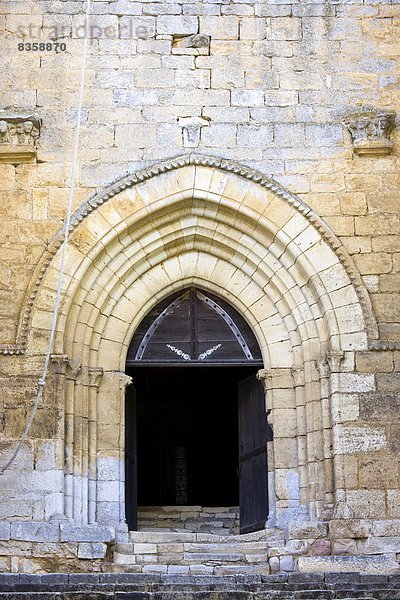 Frankreich  Kirche  antik  Aquitanien  Dordogne
