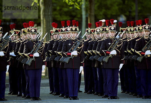 Paris  Hauptstadt  Frankreich  Tag  französisch  Soldat  Brücke  befestigen  Erinnerung  Parade