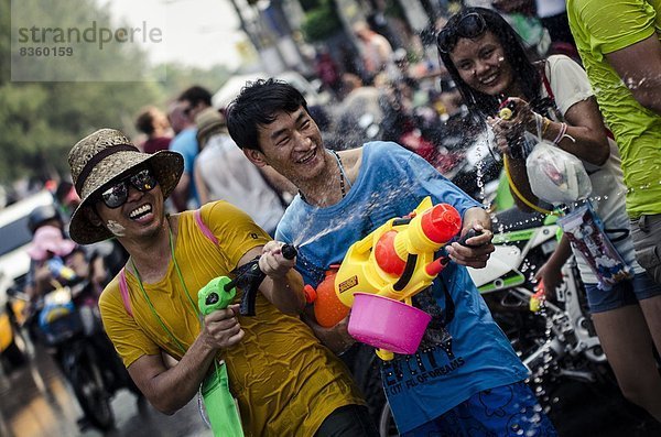 Wasser  werfen  Fest  festlich  1  Südostasien  Asien  Chiang Mai  neu  thailändisch  Thailand  Jahr