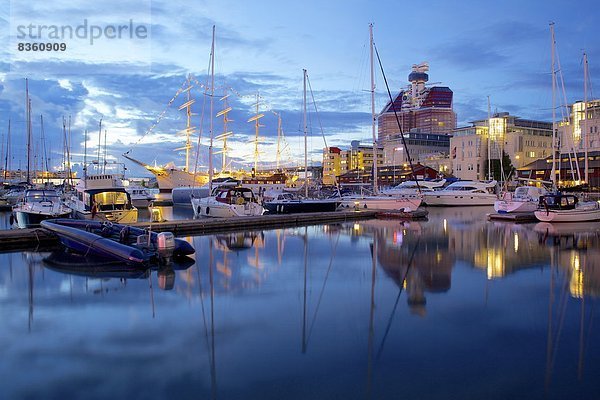 Hafen Europa Schiff Schule (Einrichtung) Abenddämmerung Göteborg Skandinavien Schweden