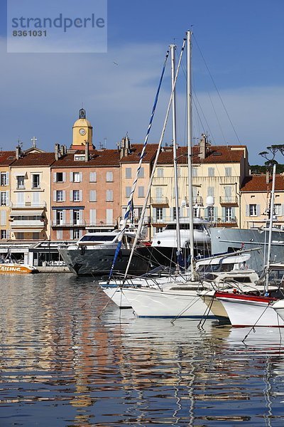 Hafen  Motorjacht  Frankreich  Europa  Stadt  Provence - Alpes-Cote d Azur  alt  Var