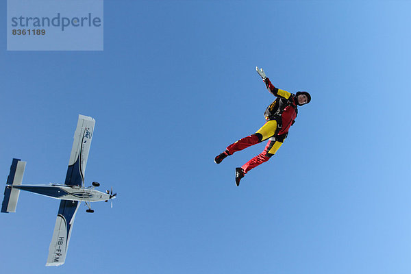 Fallschirmspringer  Locarno  Tessin  Schweiz  Europa