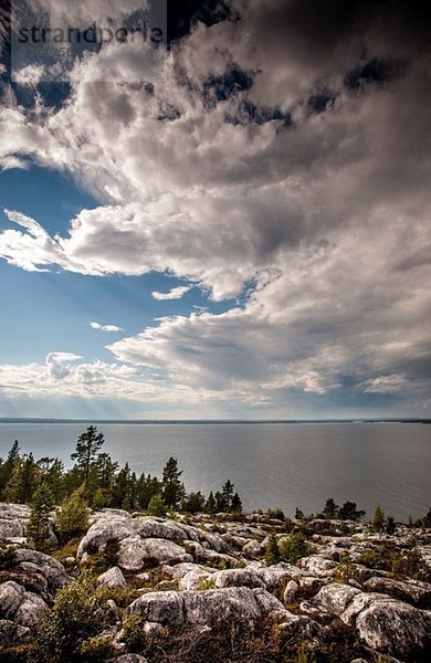 Wolken  Wasser und Felsen  Lappland  Schweden