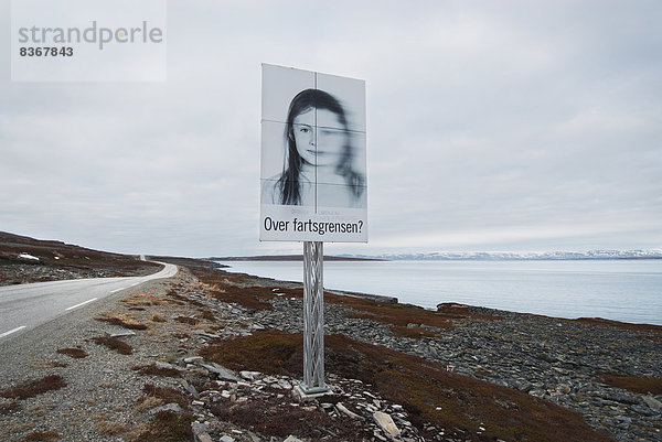 Küste  Fernverkehrsstraße  Norwegen  Ansicht  vorwärts  Fjord