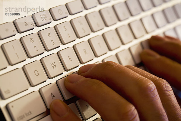 hoch  oben  nahe  Computertastatur  Tastatur  Computer  tippen  Alberta  Calgary  Kanada