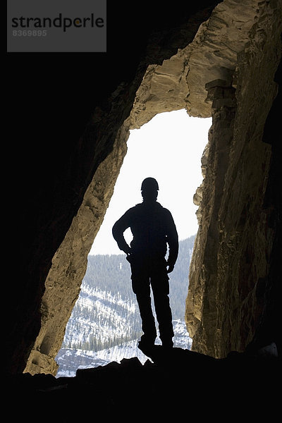 glühend  Glut  Eingang  Silhouette  Hintergrund  wandern  Bach  Höhle  Alberta  Kanada