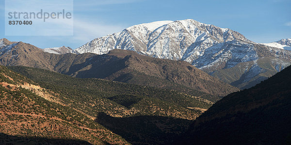 Berg  Felsen  Himmel  blau  groß  großes  großer  große  großen  Schnee