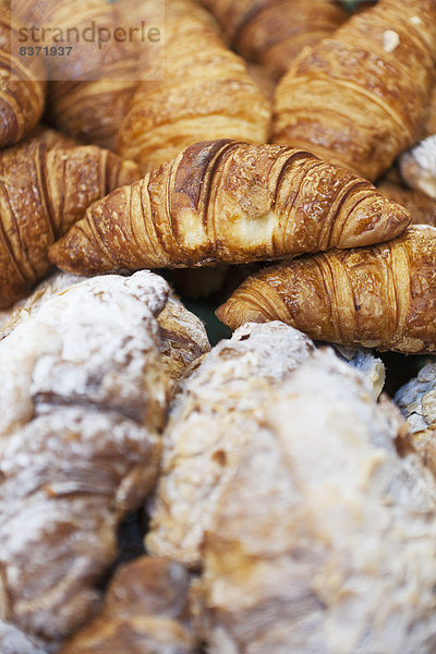 Croissants zum Verkauf am Borough Market London  England