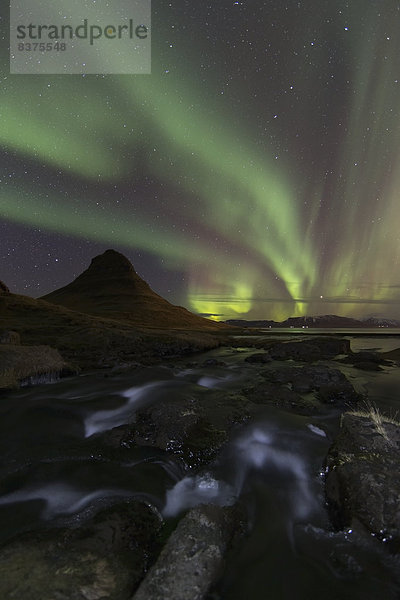 über  Stadt  Beleuchtung  Licht  Norden  Polarlicht  Aurora  Island