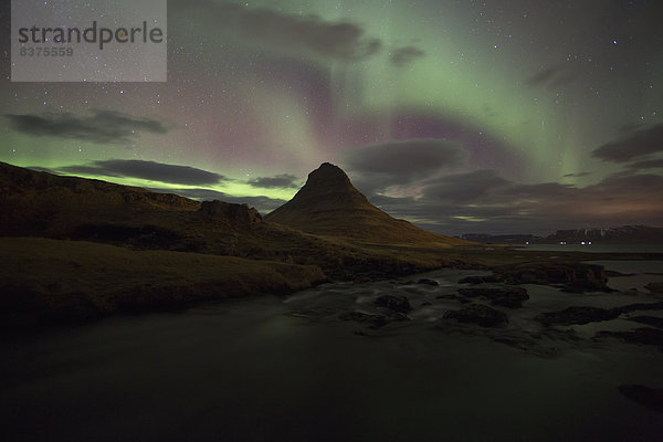 über  Stadt  Beleuchtung  Licht  Norden  Polarlicht  Aurora  Island