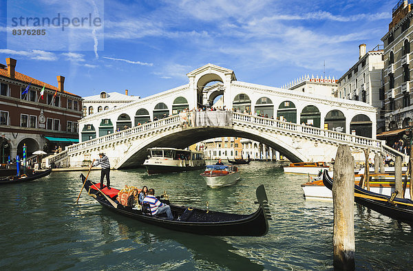 Rialtobruecke  Venedig  Italien