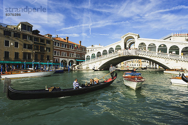 Rialtobruecke  Venedig  Italien