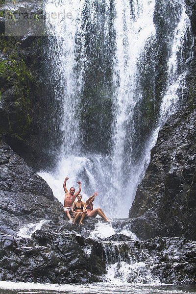 fallen  fallend  fällt  Neuseeland