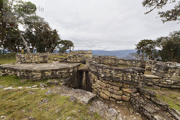 Eingang  Gebäude  rund  Festung  Verteidigung  Form  Formen  Trichter  Peru