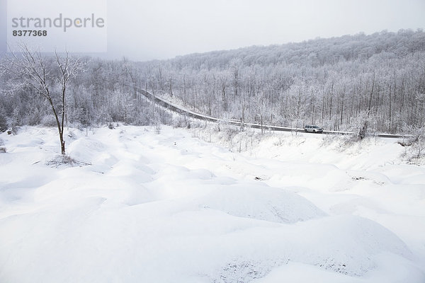 Winter  Auto  Schnee  Fernverkehrsstraße  Steppe  Cheltenham Spa  Kanada  Linie  Ontario