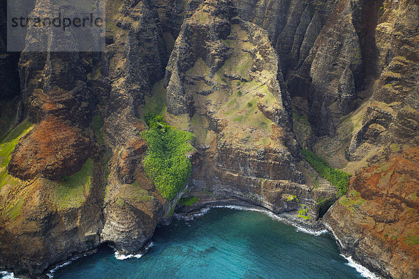 Vereinigte Staaten von Amerika  USA  Felsen  Küste  Insel  Ansicht  vorwärts  Luftbild  Fernsehantenne  Hawaii  hawaiianisch